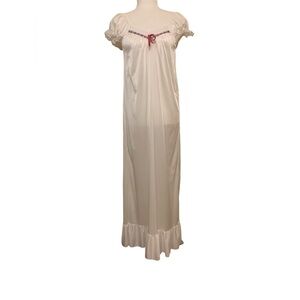 Vintage Jennifer Dale Innocence White Nightgown          1288
